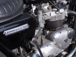 A 750cc Triumph Bonneville.