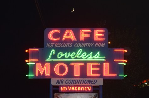 loveless.motel.sign